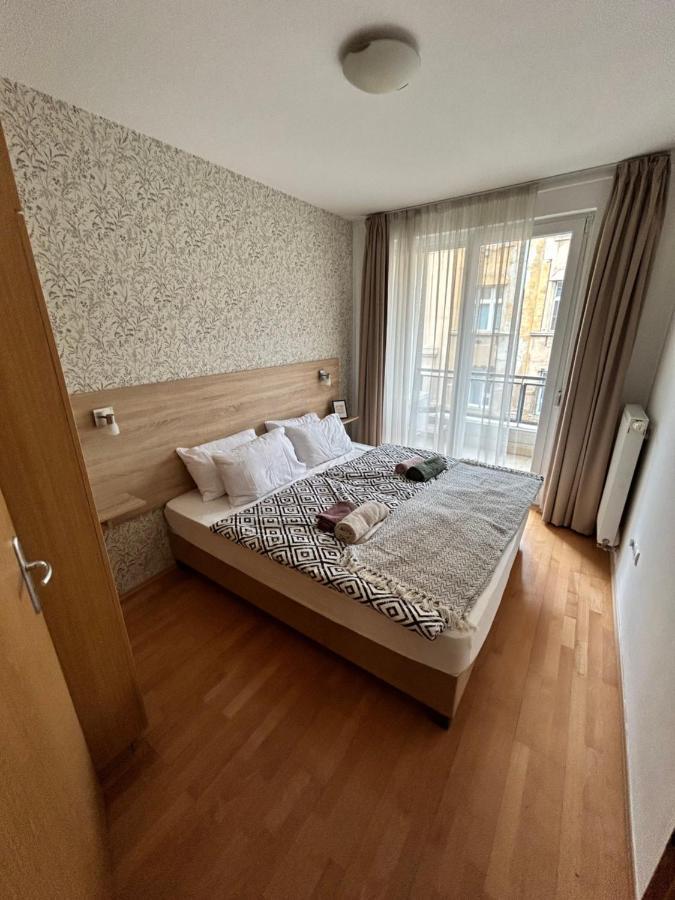 부다페스트 Danube Dwelling Akacfa 26 - Private Indoor Garage 아파트 외부 사진