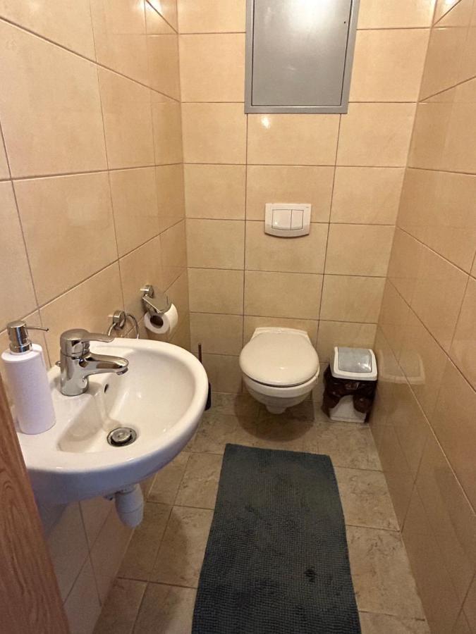 부다페스트 Danube Dwelling Akacfa 26 - Private Indoor Garage 아파트 외부 사진